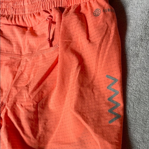 NEW Adidas Salmon Athletic Shorts Lightweight Elastic Waist - Picture 5 of 8